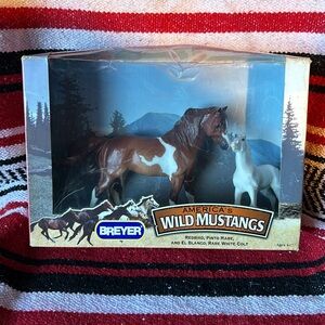 Breyer, America’s Wild Mustangs